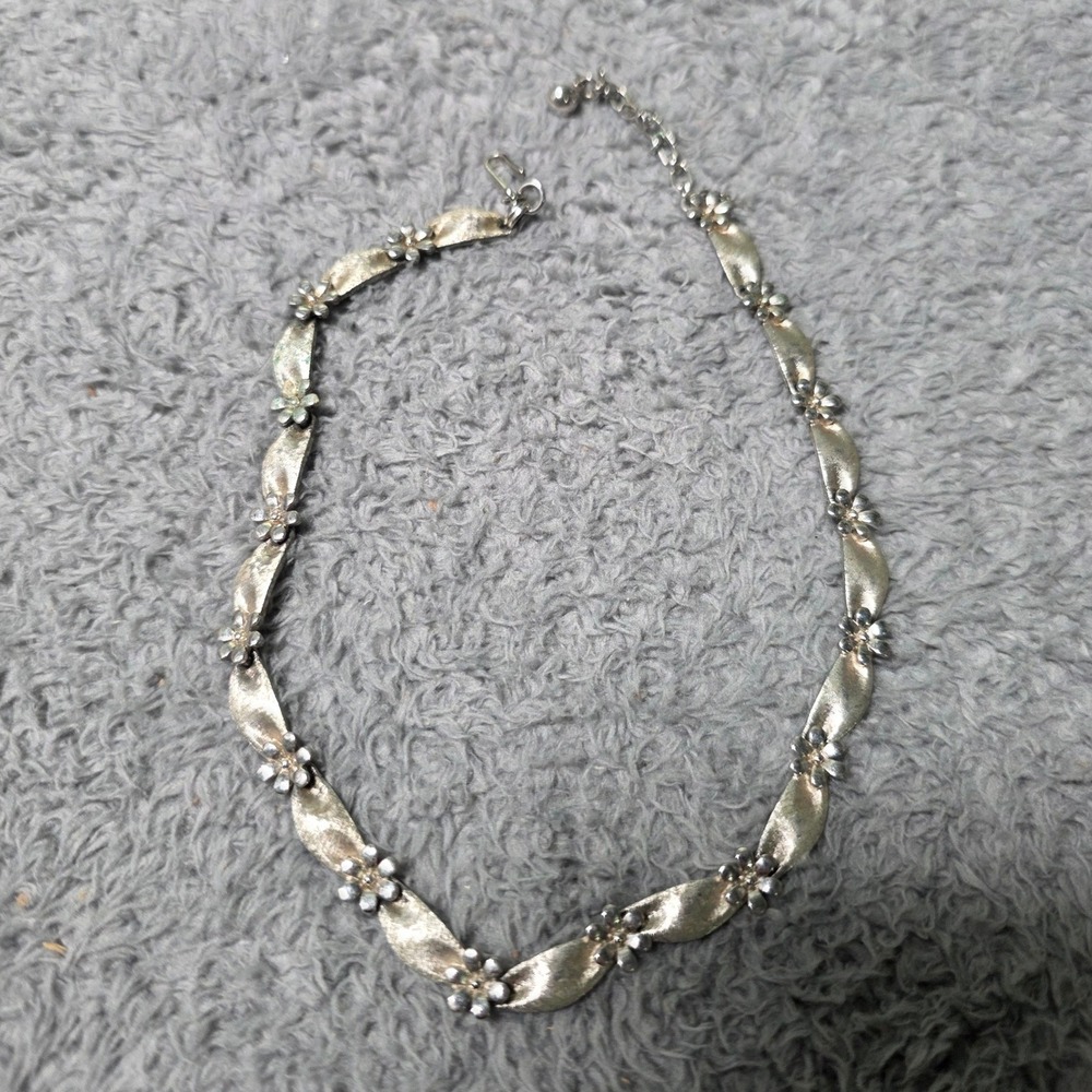 Womens Choker Necklace Silver Floral Ribbon Link Adjustable Trifari Style